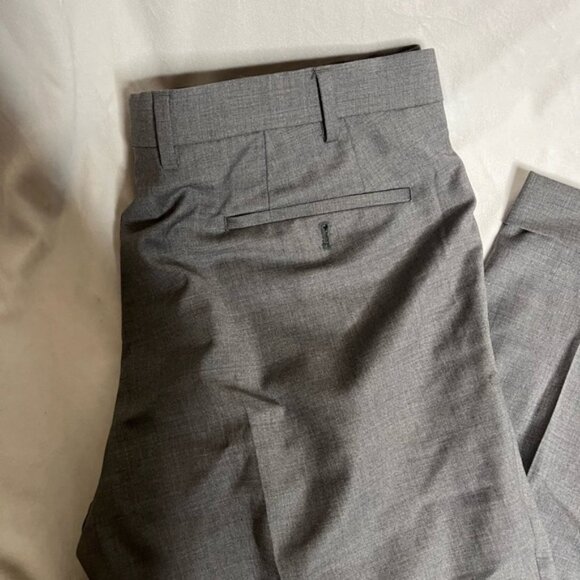 Lauren Ralph Lauren Size 36X29 Grey Pleated Dress Pants 100% Wool - Picture 2 of 6